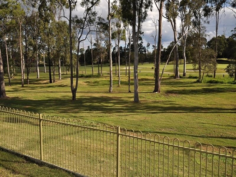 110 Arun Drive, Arundel QLD 4214