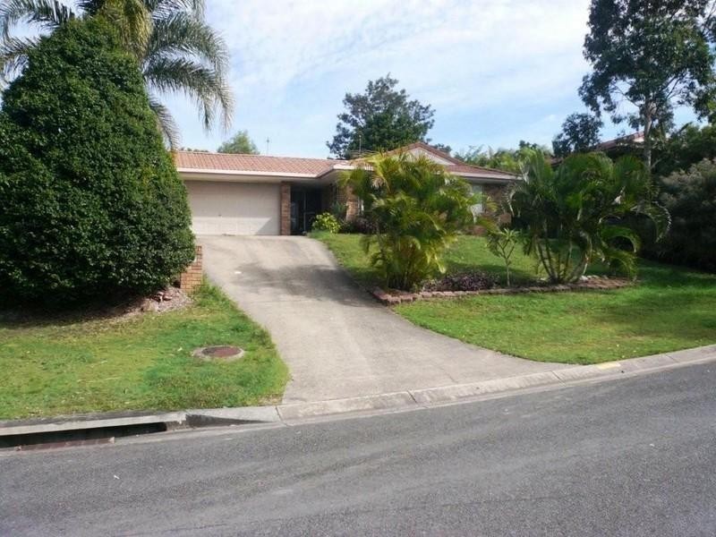 1 Clark Gable Close, Parkwood QLD 4214