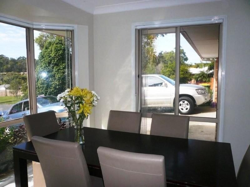 1 Clark Gable Close, Parkwood QLD 4214