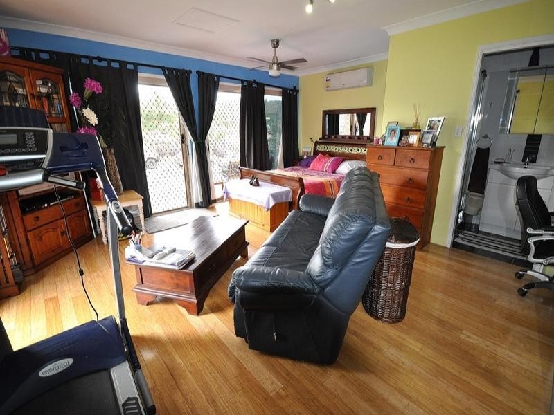 52 Greenacre Drive, Parkwood QLD 4214