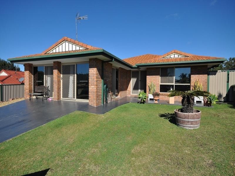 52 Greenacre Drive, Parkwood QLD 4214