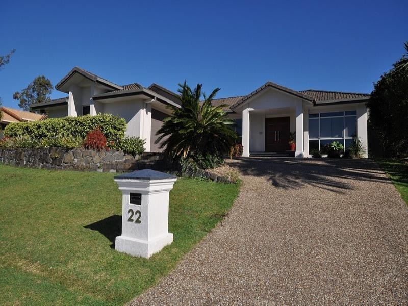 22 Pearson Close, Arundel QLD 4214