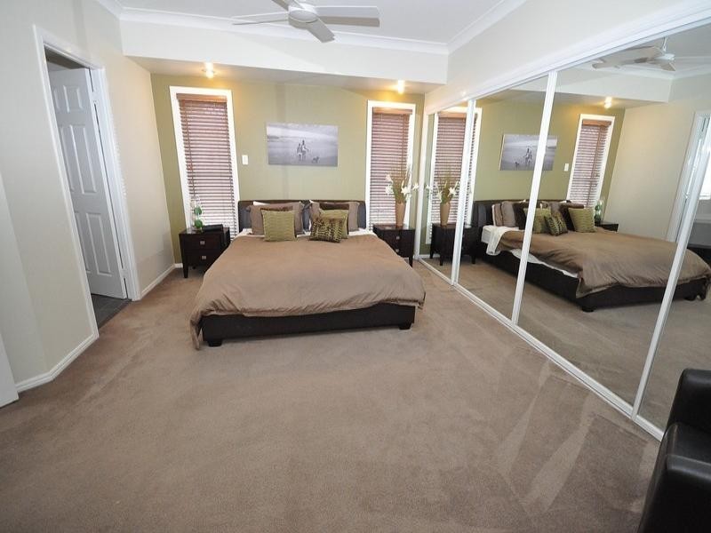 22 Pearson Close, Arundel QLD 4214