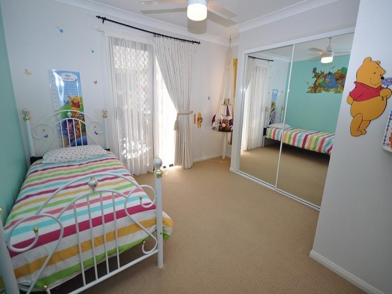 5 Orpington Court, Arundel QLD 4214