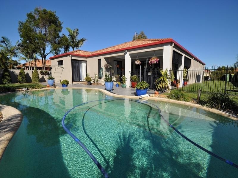 5 Orpington Court, Arundel QLD 4214