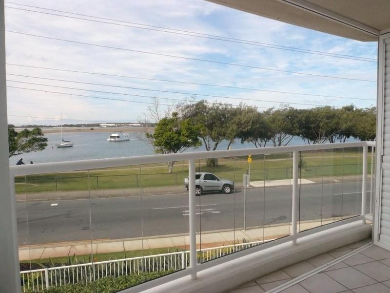 5/242 Marine Parade, Labrador QLD 4215