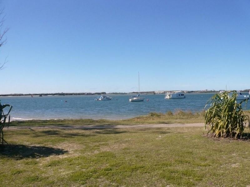5/242 Marine Parade, Labrador QLD 4215