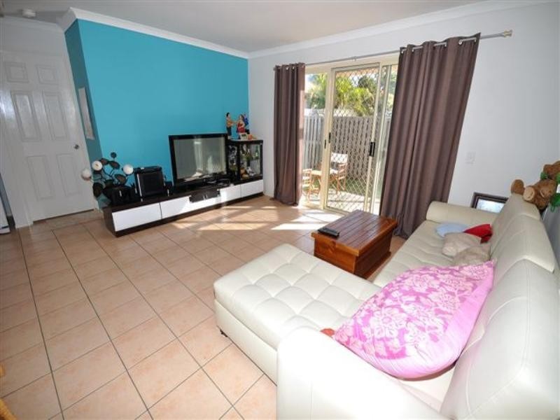 12 Etelka Way, Arundel QLD 4214