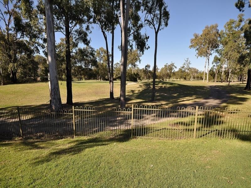 11 London Chase, Arundel QLD 4214