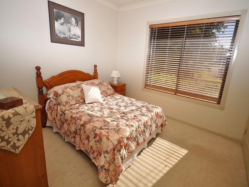 11 London Chase, Arundel QLD 4214