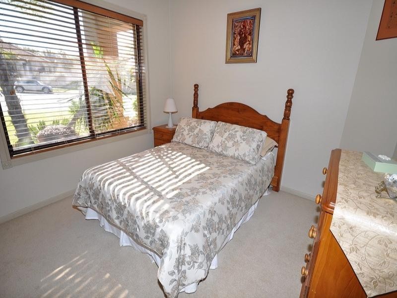 11 London Chase, Arundel QLD 4214