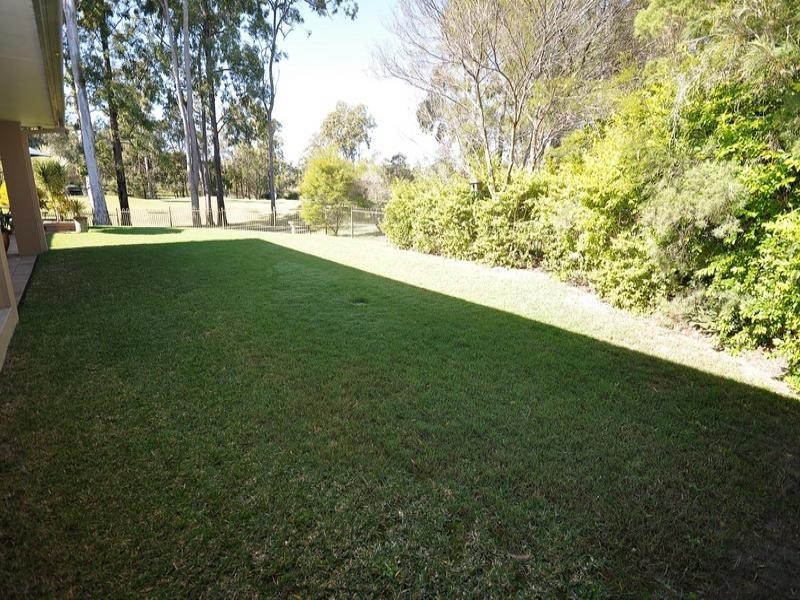 11 London Chase, Arundel QLD 4214