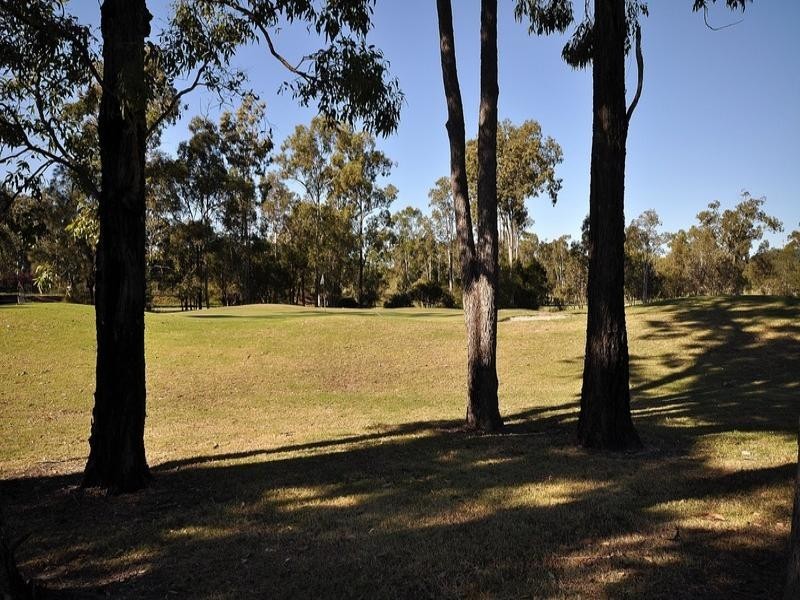 11 London Chase, Arundel QLD 4214