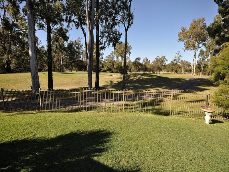 11 London Chase, Arundel QLD 4214