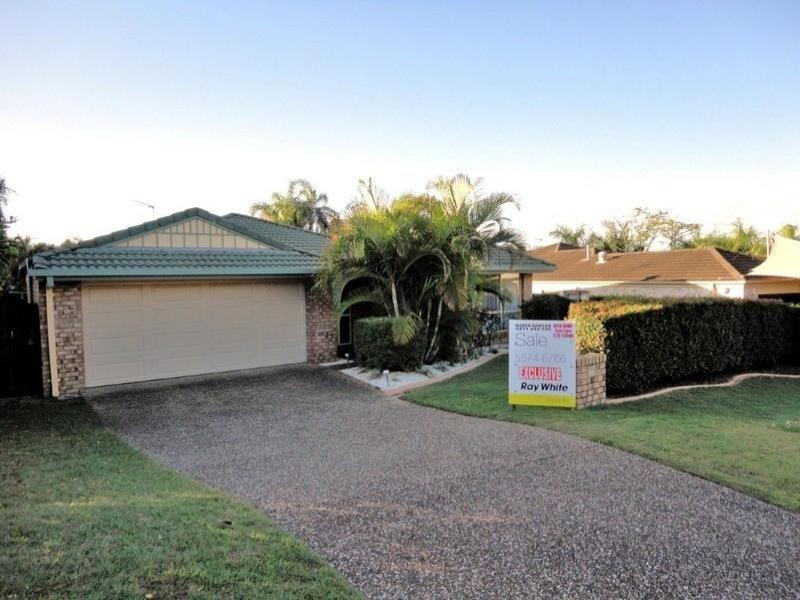 15 Oak Hill Crescent, Parkwood QLD 4214