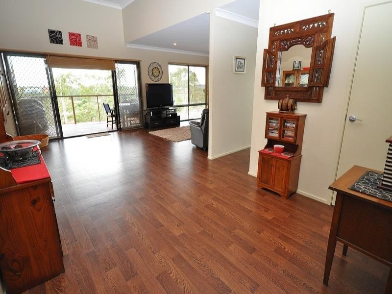 35 Midway Terrace, Pacific Pines QLD 4211