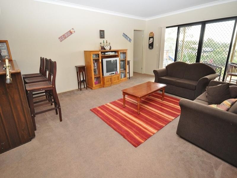 35 Midway Terrace, Pacific Pines QLD 4211