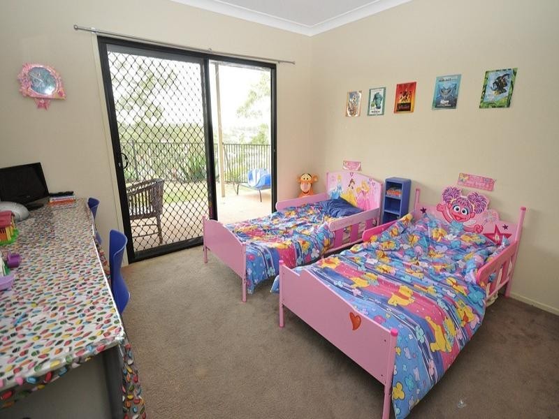 35 Midway Terrace, Pacific Pines QLD 4211
