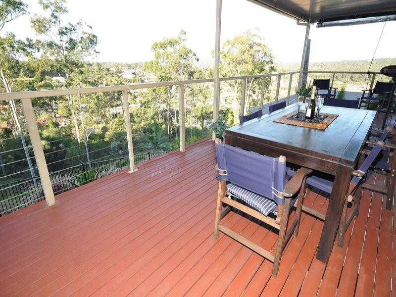 35 Midway Terrace, Pacific Pines QLD 4211