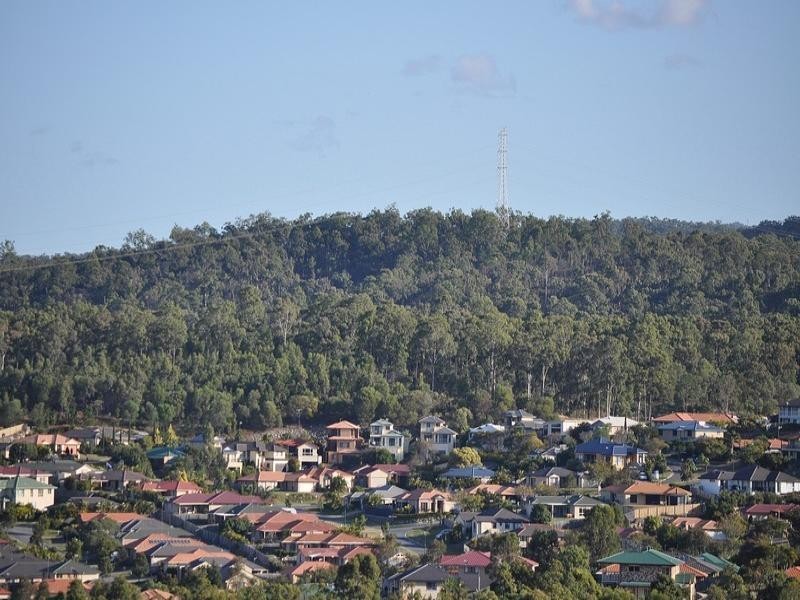 35 Midway Terrace, Pacific Pines QLD 4211