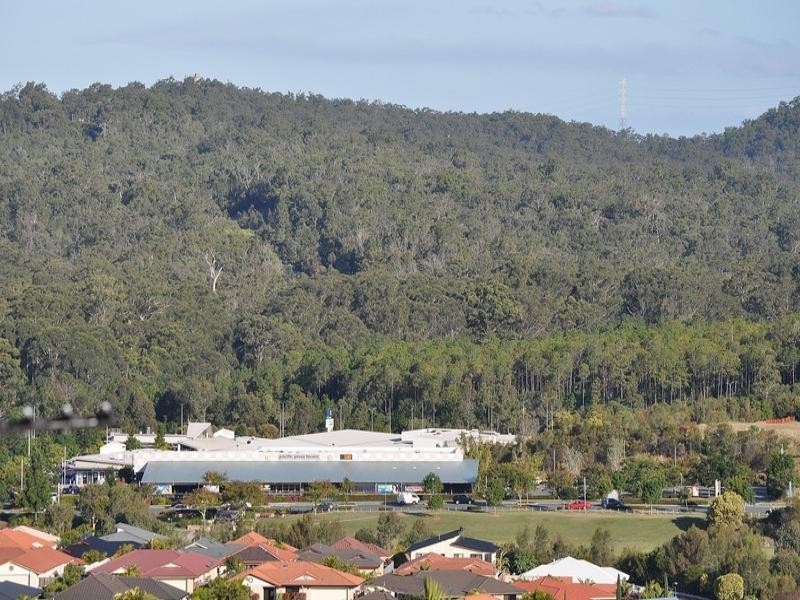 35 Midway Terrace, Pacific Pines QLD 4211