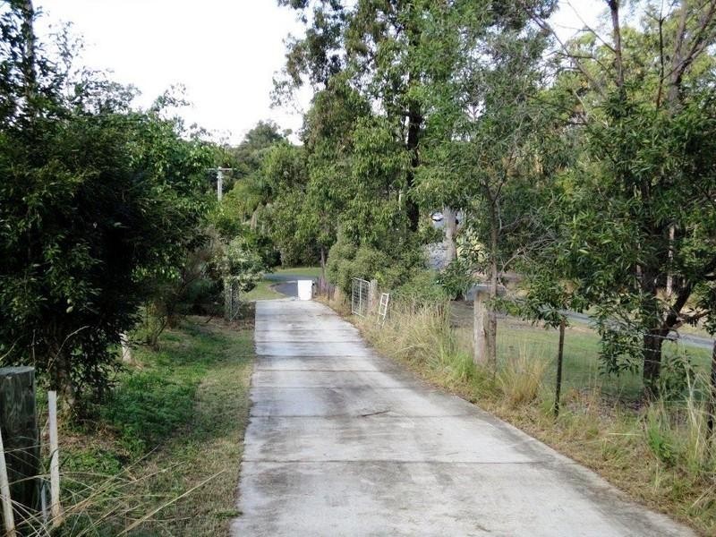 11 Brushwood Drive, Parkwood QLD 4214