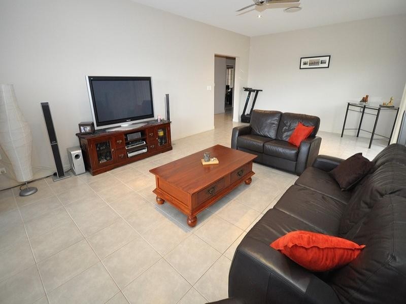 81 Salvado Drive, Pacific Pines QLD 4211