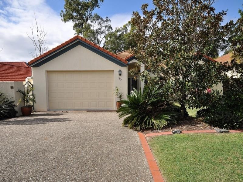 35 Chichester Drive, Arundel QLD 4214