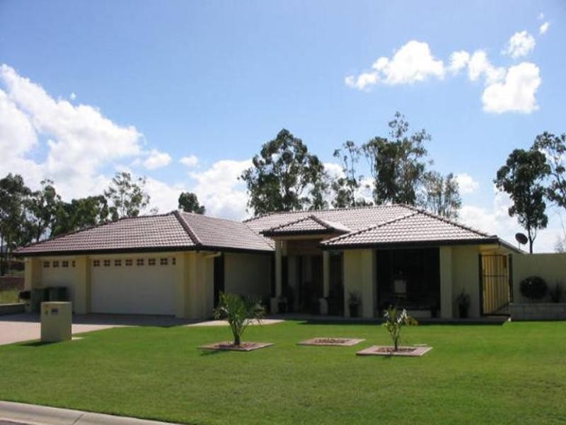 38 Petworth Court, Arundel QLD 4214