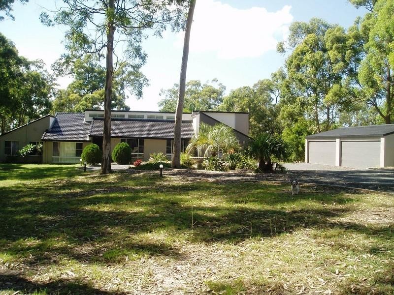 20 Woodlands Way, Parkwood QLD 4214