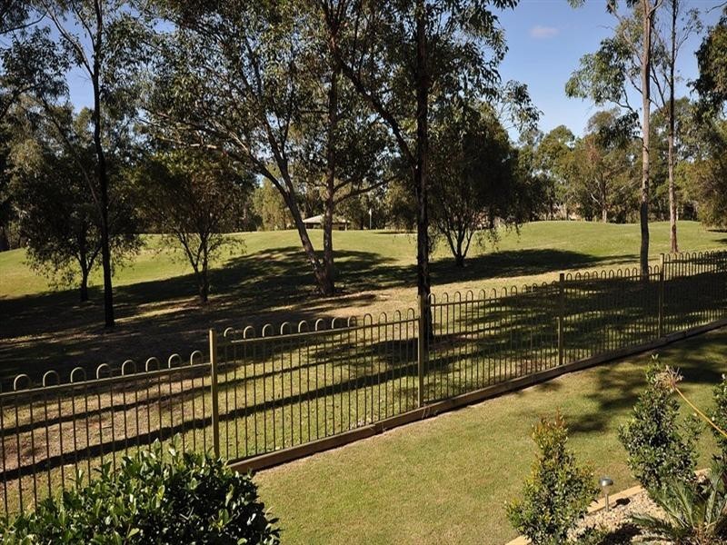 25 Hazel Court, Arundel QLD 4214