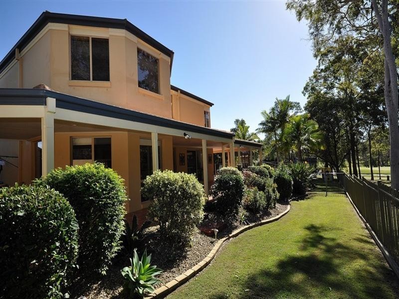 25 Hazel Court, Arundel QLD 4214
