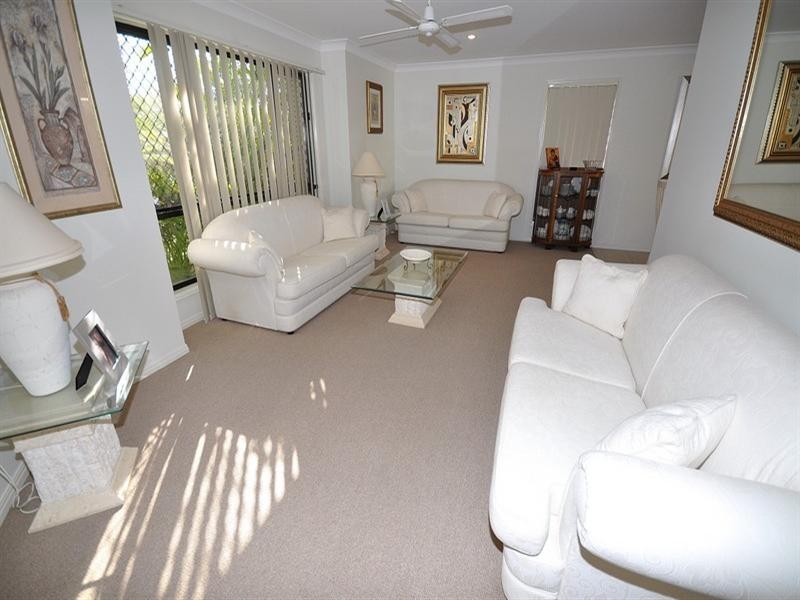 47 Golden Bear Drive, Arundel QLD 4214