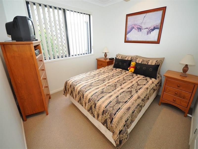 47 Golden Bear Drive, Arundel QLD 4214