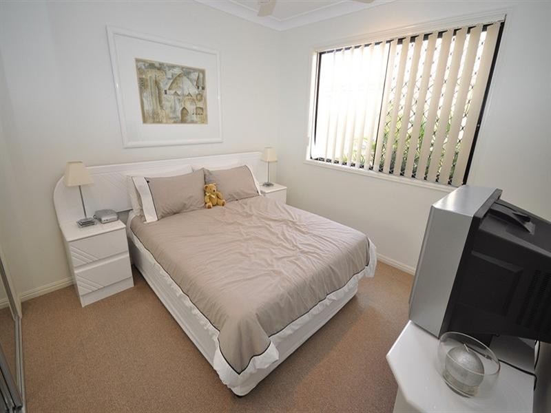 47 Golden Bear Drive, Arundel QLD 4214