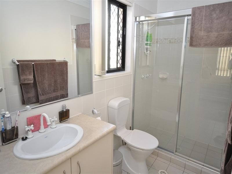 47 Golden Bear Drive, Arundel QLD 4214