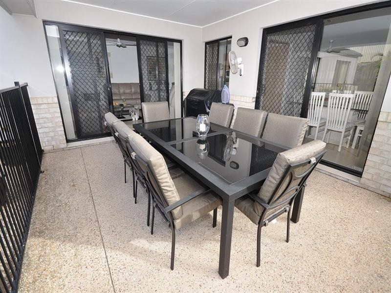 47 Golden Bear Drive, Arundel QLD 4214