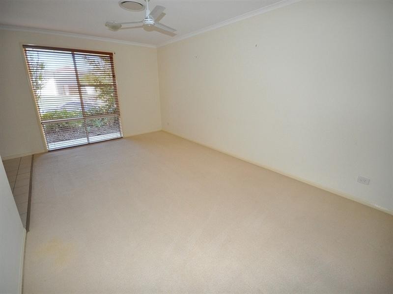 3 Worthing Court, Arundel QLD 4214