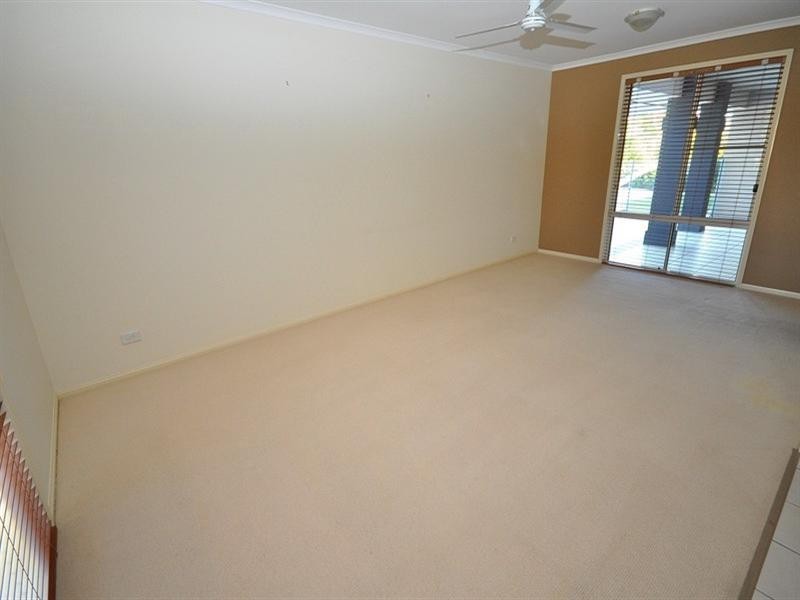 3 Worthing Court, Arundel QLD 4214