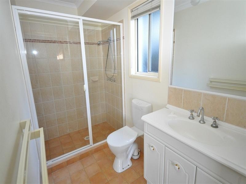 3 Worthing Court, Arundel QLD 4214