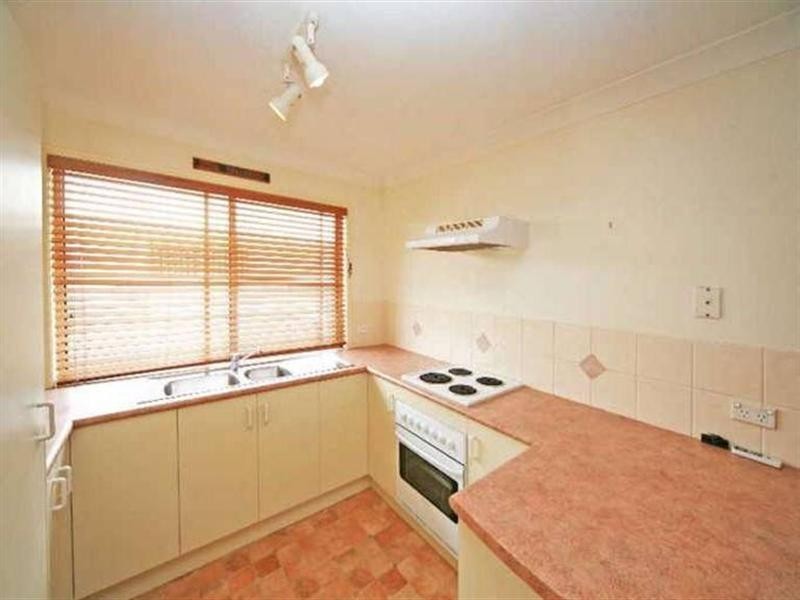 181 Greenacre Drive, Arundel QLD 4214