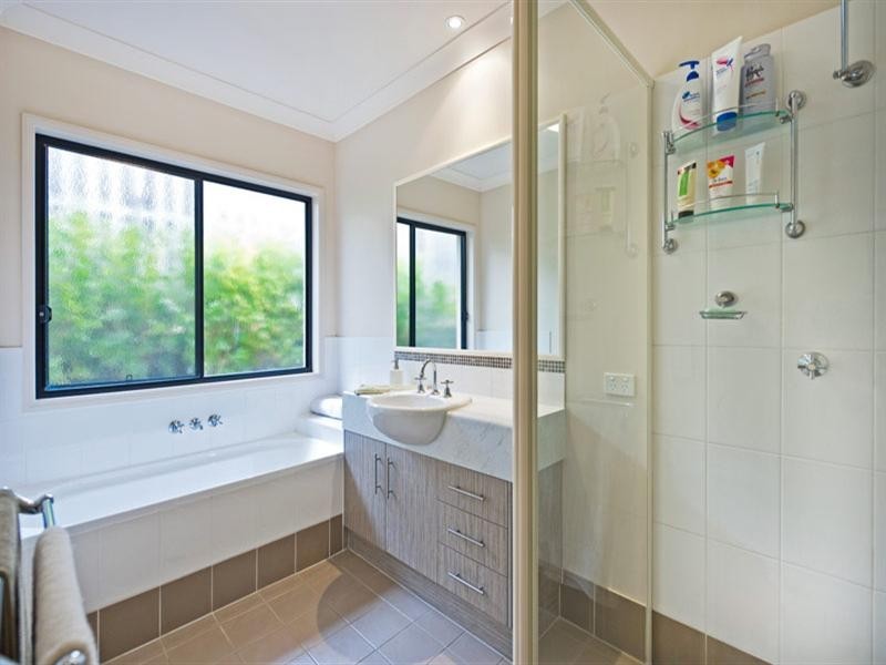 8 Monarch Avenue, Upper Coomera QLD 4209