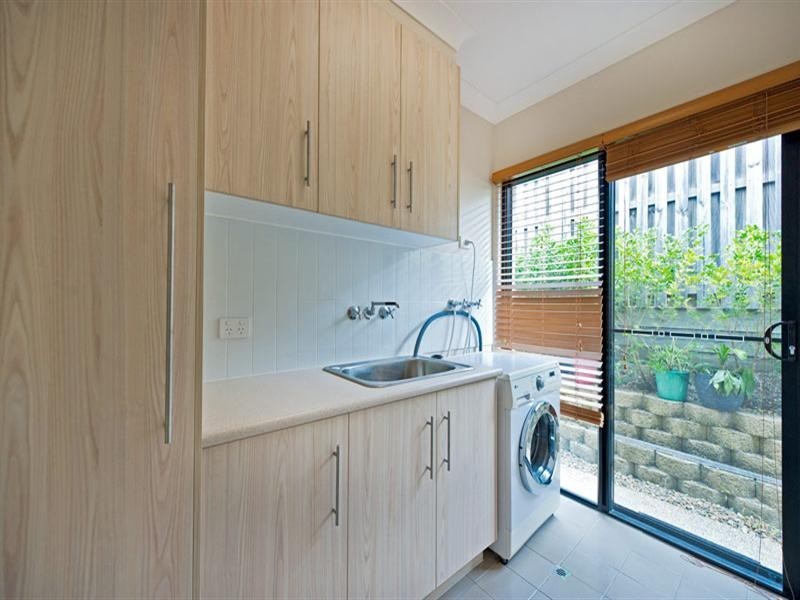 8 Monarch Avenue, Upper Coomera QLD 4209