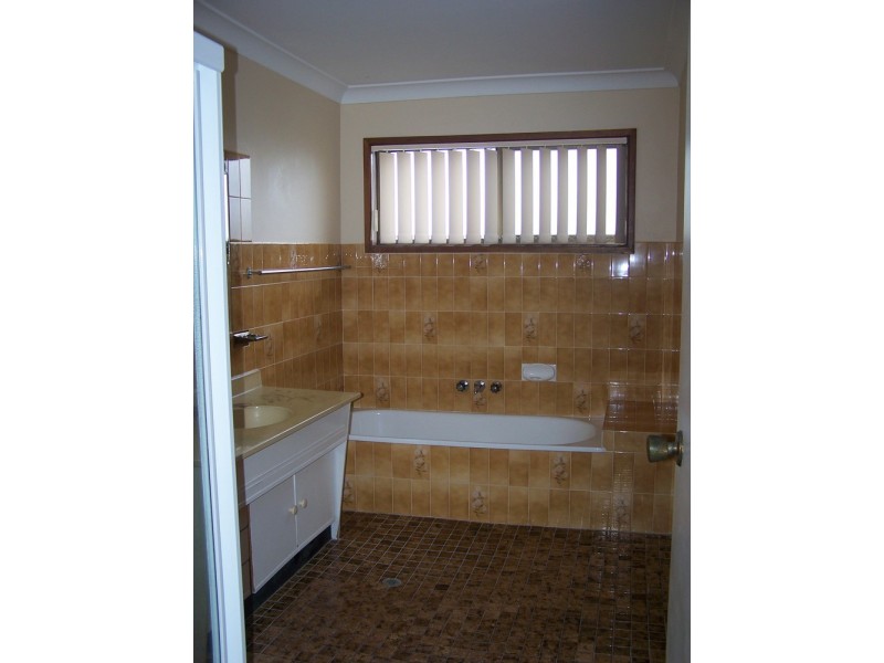 1/19 Pine Avenue, Surfers Paradise QLD 4217