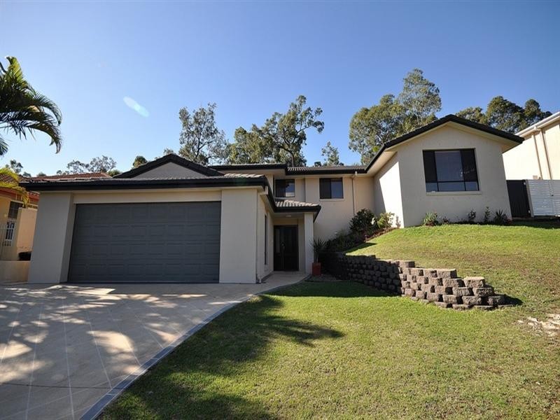 11 Chichester Drive, Arundel QLD 4214