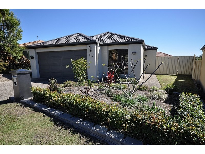 118 Christina Ryan Way, Arundel QLD 4214