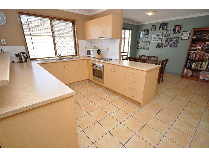 118 Christina Ryan Way, Arundel QLD 4214