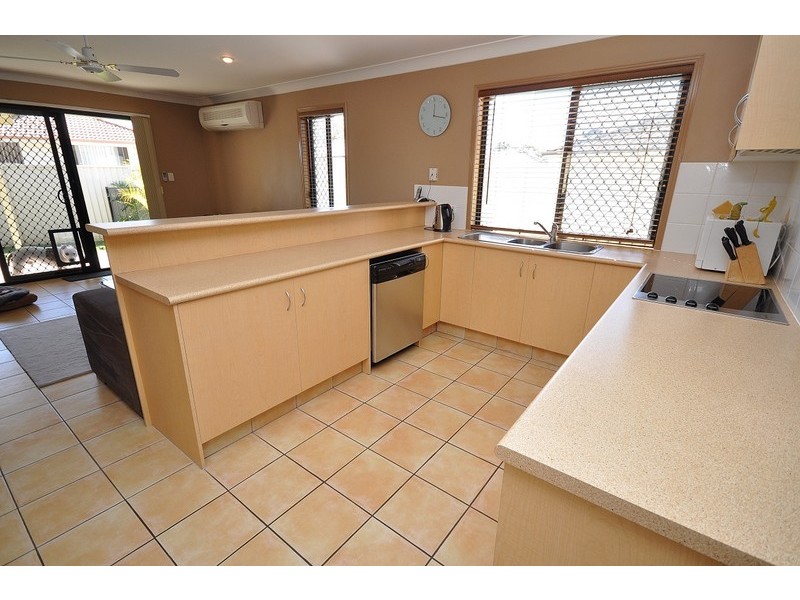 118 Christina Ryan Way, Arundel QLD 4214