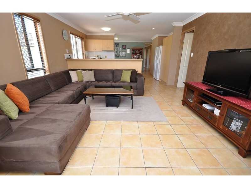 118 Christina Ryan Way, Arundel QLD 4214