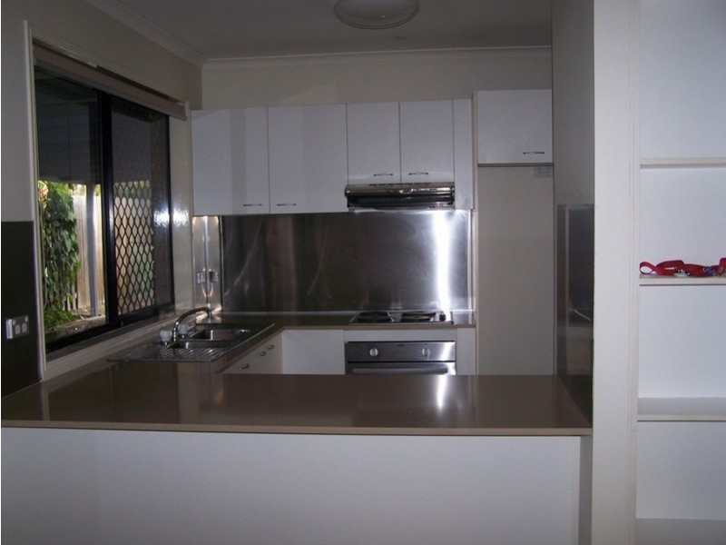 16 Drysdale Lane, Parkwood QLD 4214